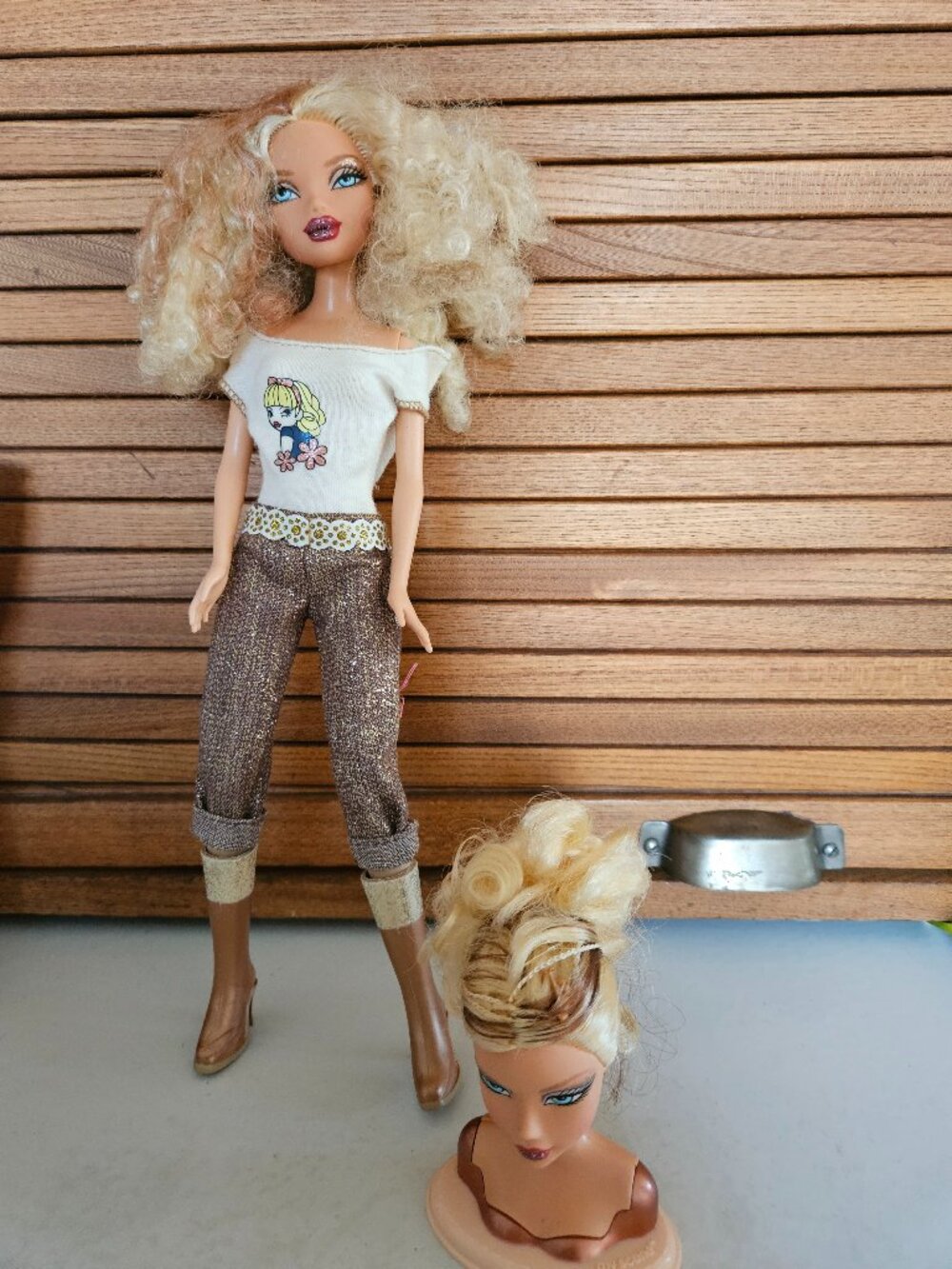 Mattel My Scene Swappin' Styles Kennedy Doll